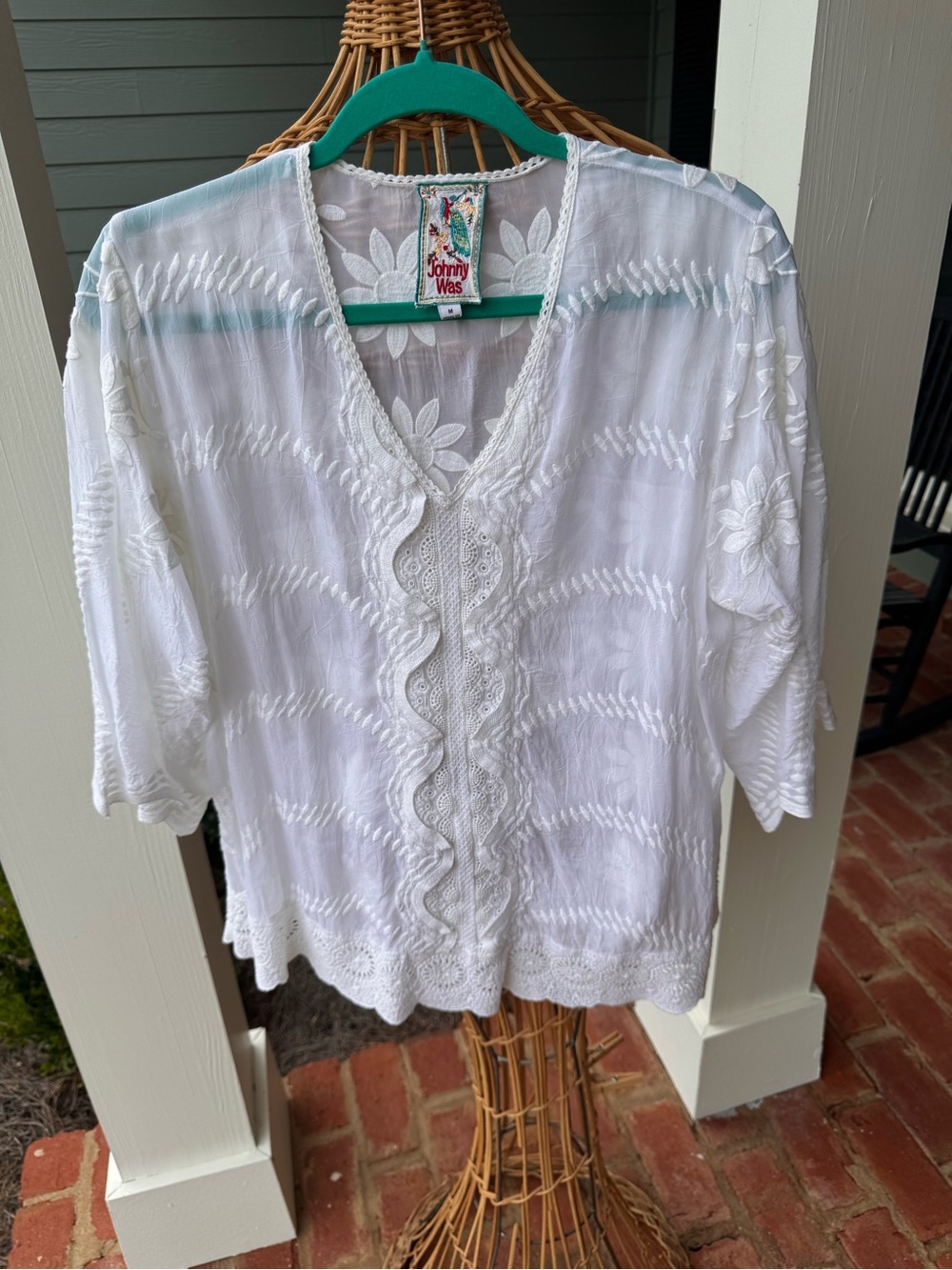 Johnny Was White Embroidered Eyelet Tunic Blouse M Boho Floral